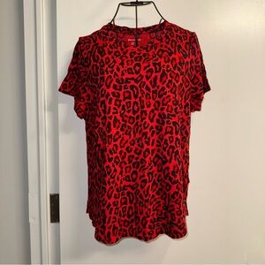Banana Republic Red Leopard Print Women's Tee
